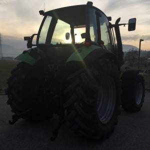 traktor DEUTZ FAHR AGROTRON 150