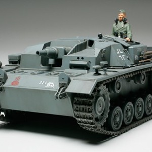 Maketa tenka tenk Stug III Ausf.B 1/35 1:35 Oklopnjak + figurica