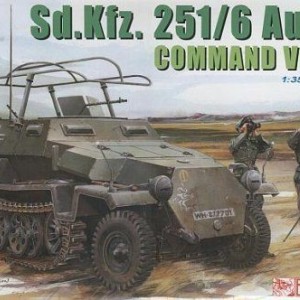 Maketa oklopnjak Sd.Kfz.251 Command Vehicle 1/35 1:35