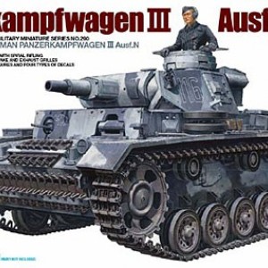 Maketa tenka tenk Panzer III Ausf.N 1/35 1:35 Oklopnjak + figurica