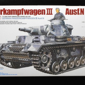 Maketa tenka tenk Panzer III Ausf.N 1/35 1:35 Oklopnjak + figurica