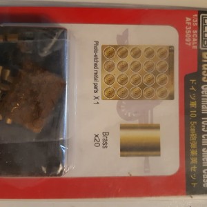 Maketa municija - streljivo i čahure za 105 mm njemačku haubicu 1/35 1