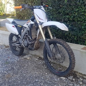 Yamaha yzf 250
