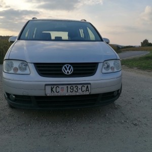 Vw touran 1.9 tdi Akcija zimski set kotača gratis