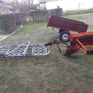 Tomo Vinković pe 18 sa Frezom,Plugom,Prikolicom,Drljacom i Ralicom