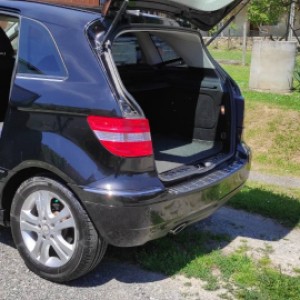 Mercedes B klasa 180D, 2009. god.  299 000km *Cijena nije fiksna*