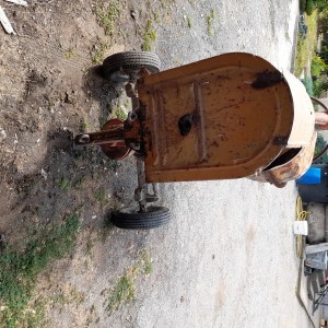 Mjesalica za beton sa disel motorom