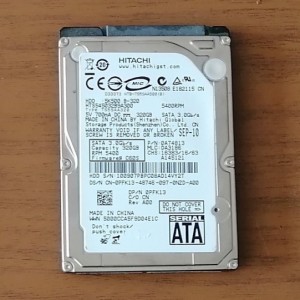 HITACHI 2,5 HTS545032B9A300, 320GB (81)