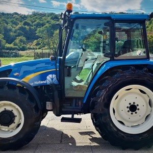 Traktor New Holland T5070, TOP STANJE