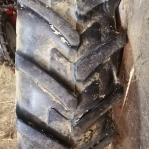 Gume 320/90R46 270/95R32 380/85R30