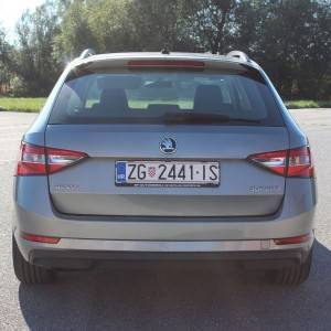 Škoda Superb 2016.god. 1.6tdi, 120ks, 6 brzina