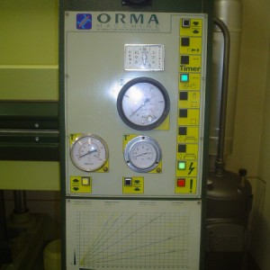 Orma Macchine NPC 3000 -stolarska grijana cilindrična preša