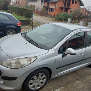 Prodaja automobila