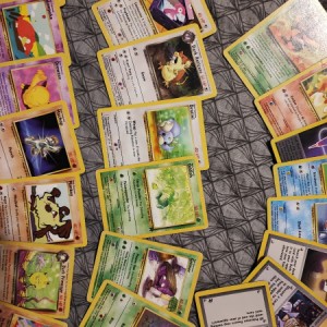 Prodaje se kompletan lot original Pokemon karata najstariji setovi