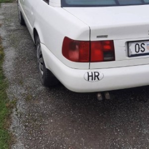 AUDI   A6 1.9 tdi