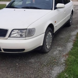 AUDI   A6 1.9 tdi
