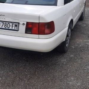 AUDI   A6 1.9 tdi