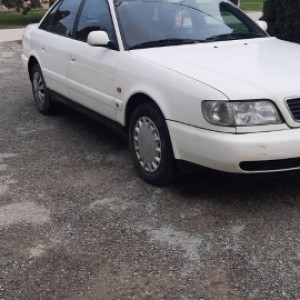 AUDI   A6 1.9 tdi