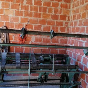 Prodajem ili mjenjam masinu za proizvodnju zicanog pletiva