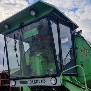 KABINA ZA KOMBAJN