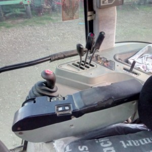 MF 8250 se prodaje