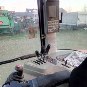 MF 8250 se prodaje