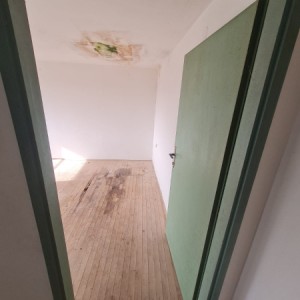 Manja kuća u nizu
