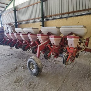 Sijačica za kukuruz ACORD 8 reda