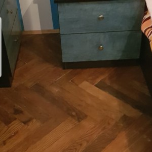Komoda i spavaća soba