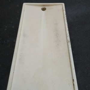 PVC bijeli stol za razne namjene dimenzije: 66,5 x 146 x 90