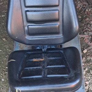 Sjedalo za traktor