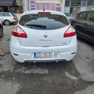 prodajem auto hyundai i20