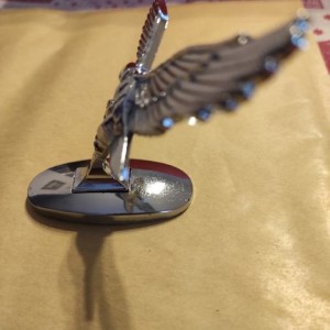 Metalna figura orla