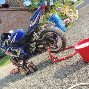 Suzuki GSXR 600 K4