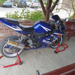 Suzuki GSXR 600 K4
