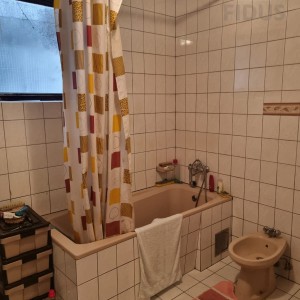 Obiteljska kuća s velikom okućnicom - Bošnjaci