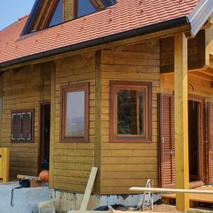 Emaus drvene kuće