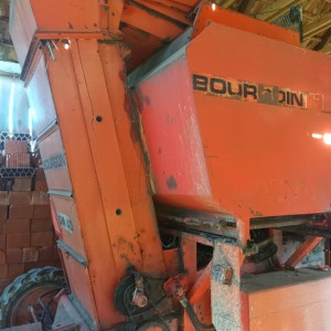 Prodajem Bourgoin gm-40