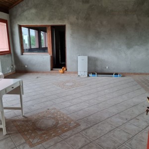 Poslovno stambena zgrada - Uglješ
