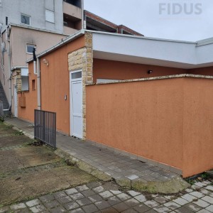 Trosoban stan u prizemlju - Retfala (Osijek)