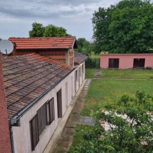 Poslovno stambena zgrada - Uglješ