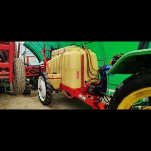 Vucena prskalica Agromechanika AGS Sprayer 3000litara