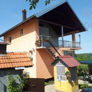 Aljmaš - vikendica/obiteljska kuća