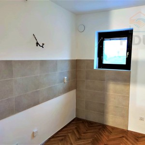 Trosoban stan - širi centar Osijeka
