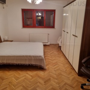 Stambeno poslovna zgrada - Uglješ