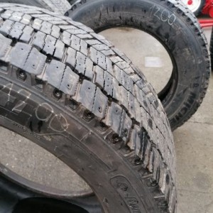 Gume Michelin 295/60/22,5 cjelogodišnja 2 kom - CIJENA PO KOMADU!