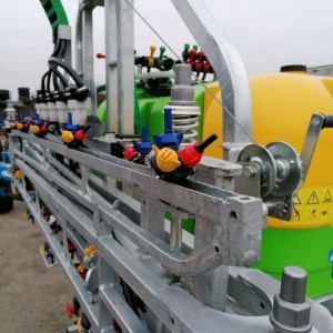 Prskalica 800L, 12m grane - stalni tlak - NOVA