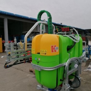 Prskalica 800L, 12m grane - stalni tlak - NOVA