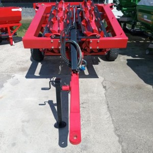 SITNILICA ŽETVENIH OSTATAKA COMODOR 450 NOVO