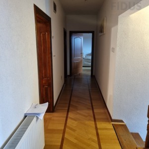 Poslovno stambena zgrada - Uglješ